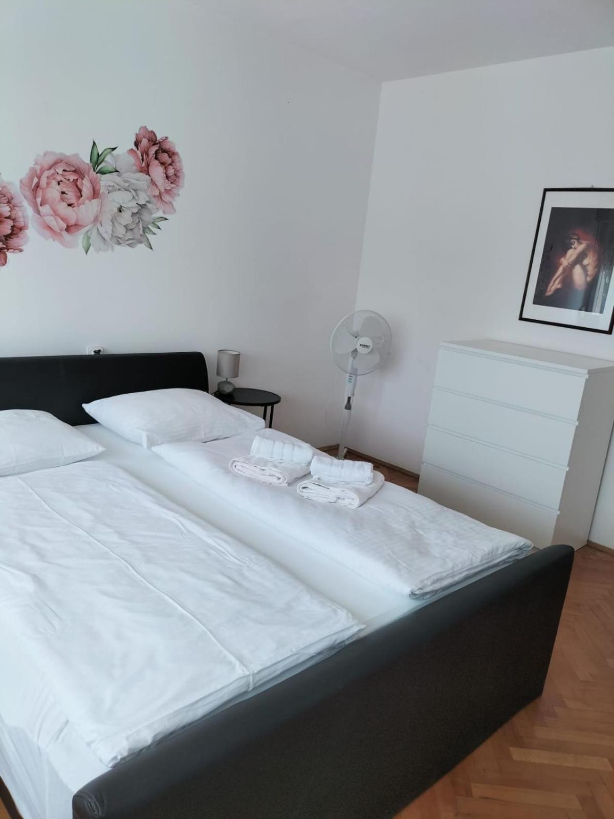Apartment Omiska Split Eksteriør billede